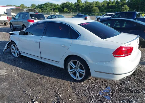 2013 Volkswagen Passat 2.0L Tdi Sel Premium из США, поврежденный, VIN 1VWCN7A38DC030168